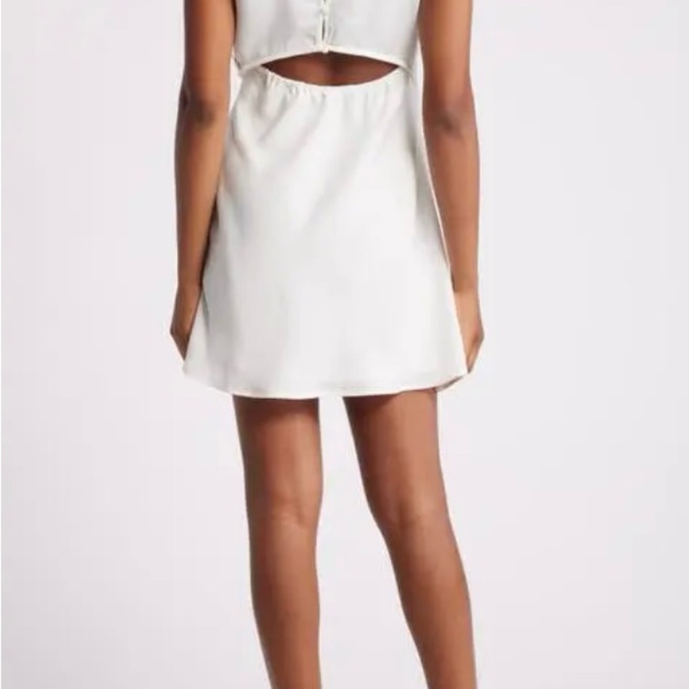 All in Favor Puff Sleeve Sweetheat Neck Dress in Ivory XL NWT - Picture 3 of 7
